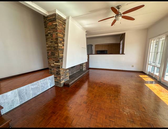 4 BEDROOM FREEHOLD RENTED IN WESTVILLE